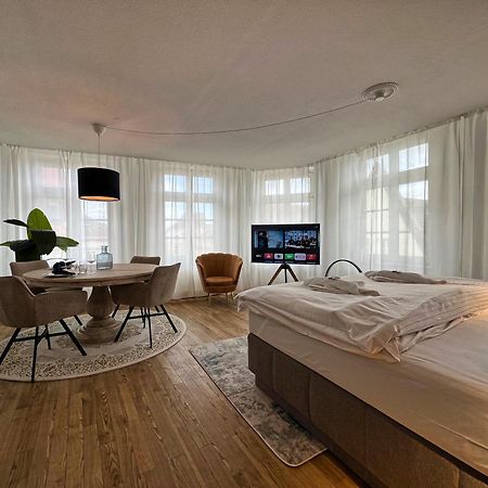 Nr 3 Lichtdurchflutetes Apartment Am Historischen Marktplatz 66 Qm #Cosiness Company 23 Schwerin  Extérieur photo
